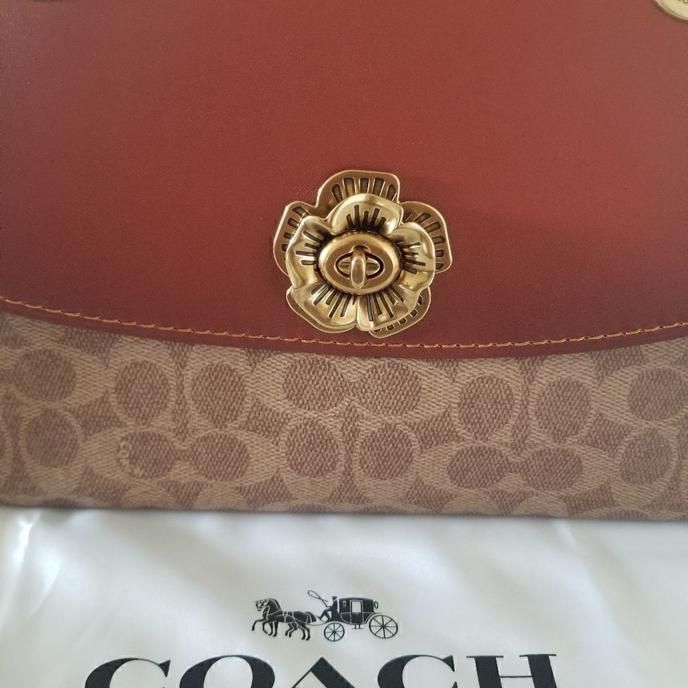 Coach Tea Rose Handbag - Picture 6 of 9